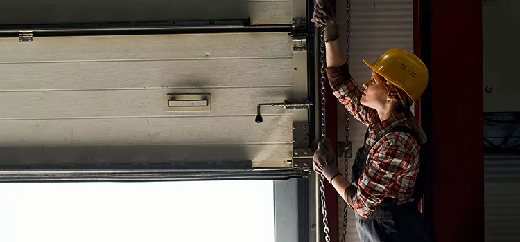 Addressing Common Garage Door Stoppage Issues in Deerfield Beach, FL